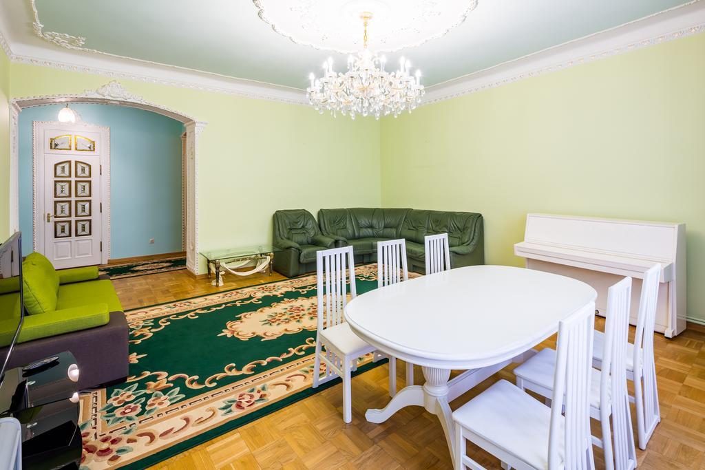 Do Lvova Central Apartments Ngoại thất bức ảnh