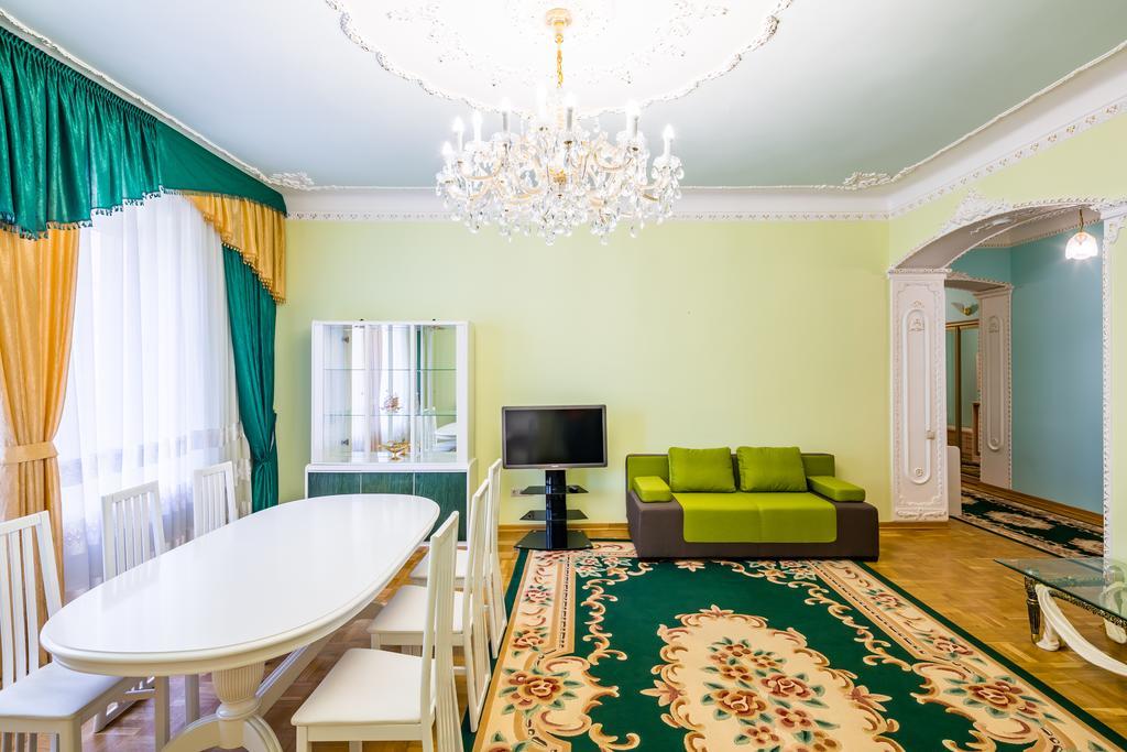 Do Lvova Central Apartments Ngoại thất bức ảnh